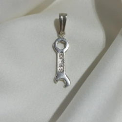 Dije "Llave Inglesa" Modelo N�1