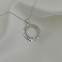 Dije "Circulo Calado" Modelo N� 2