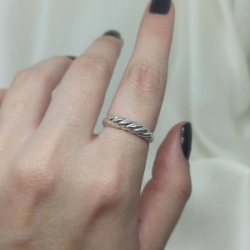Anillo "Abstracto" Modelo N� 51
