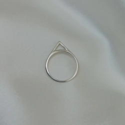 Anillo "Tri�ngulo" Modelo N� 3