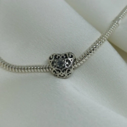 Dije tipo pandora - Coraz�n con cubic