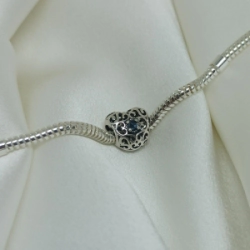 Dije tipo pandora - Coraz�n con cubic azul