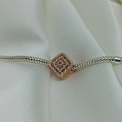 Dije tipo pandora - Rombo rose con micro