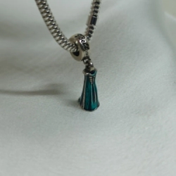 Dije tipo pandora - Vestido de Elsa