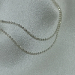 Cadena bolitas