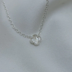 Conjunto Cadena + Dije - Tipo Vancleef  blanco