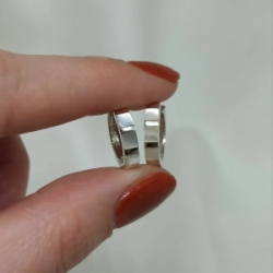 Aros huggies con nacar - Modelo N� 27