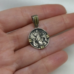 Dije Virgen Desatanudos - Modelo N� 1- 20 mm
