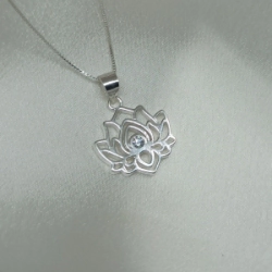 Dije micropiedra flor de loto - Modelo N� 07