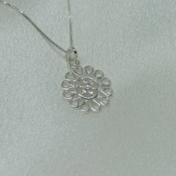 Dije micropiedra flor - Modelo N� 30