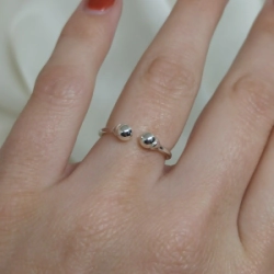 Anillo "abstracto" Modelo N� 62