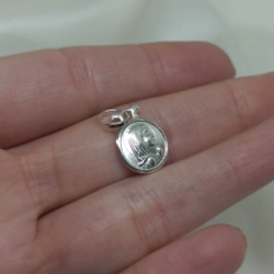 Dije Virgen Ni�a - Modelo N� 15 - 12 mm