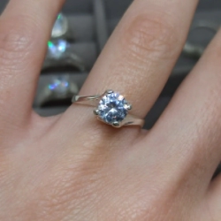 Anillo medio cintillo - Modelo N� 04