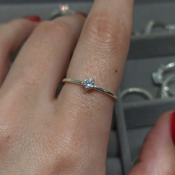 Anillo medio cintillo - Modelo N� 08