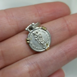 Dije Virgen de San Nicolas - Modelo N� 8