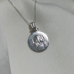 Dije Virgen Ni�a - Modelo N� 1 - 20 mm