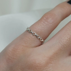 Anillo "abstracto" Modelo N� 68