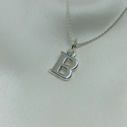 Dije inicial "B" Chica - Inflada