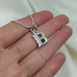 Dije inicial "B" Chica - Inflada