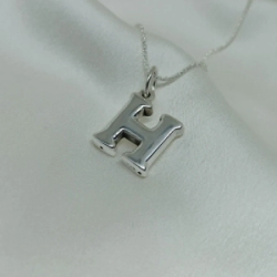 Dije Inicial "H" Grande - Inflada