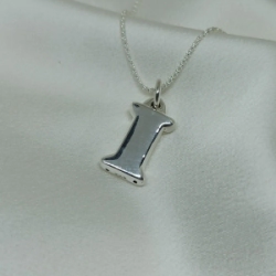 Dije Inicial "I" Grande - Inflada