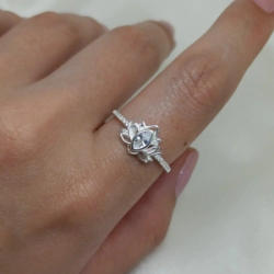 Anillo flor de loto - Modelo N� 70