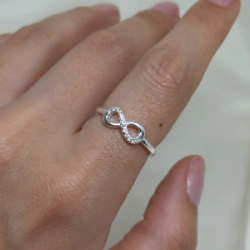 Anillo infinito - Modelo N� 60