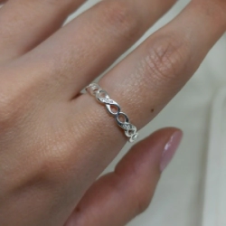 Anillo infinito - Modelo N� 61