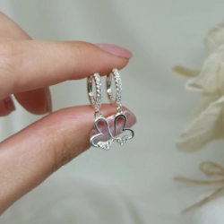 Aros cierre huggies + dije - Modelo N� 03