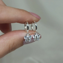 Aros cierre huggies + dije - Modelo N&deg; 17