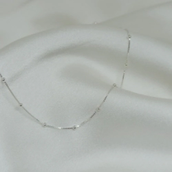 Cadena con bolitas - Modelo N� 07