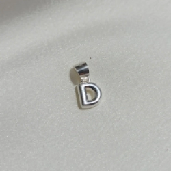 Dije Inicial "D" - Colgante