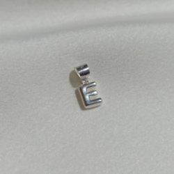 Dije Inicial "E" - Colgante