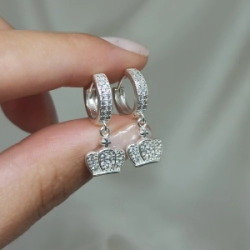 Huggies micropiedra con dije - Corona
