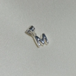 Dije Inicial "M" - Colgante