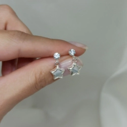 Aros pasantes con dije Estrella - Modelo N� 48