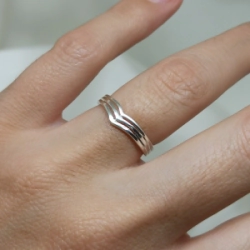 Anillo "abstracto" Modelo N� 69