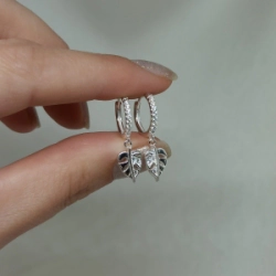 Aros cierre huggies + dije - Modelo N&deg; 36