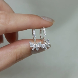 Aros cierre huggies + dije - Modelo N&deg; 44