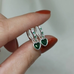 Aros cierre huggies + dije - Modelo N&deg; 47