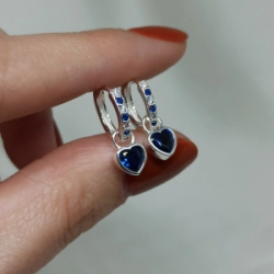 Aros cierre huggies + dije - Modelo N&deg; 48