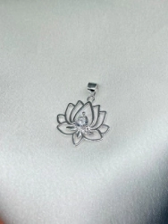 Dije Flor de Loto