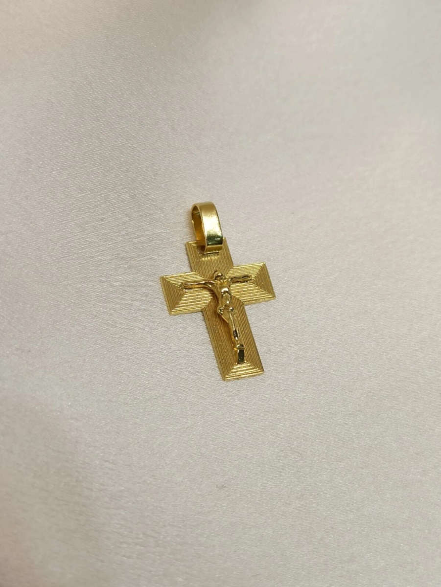 Dije cruz con Cristo - Modelo N� 20 (1.5g)